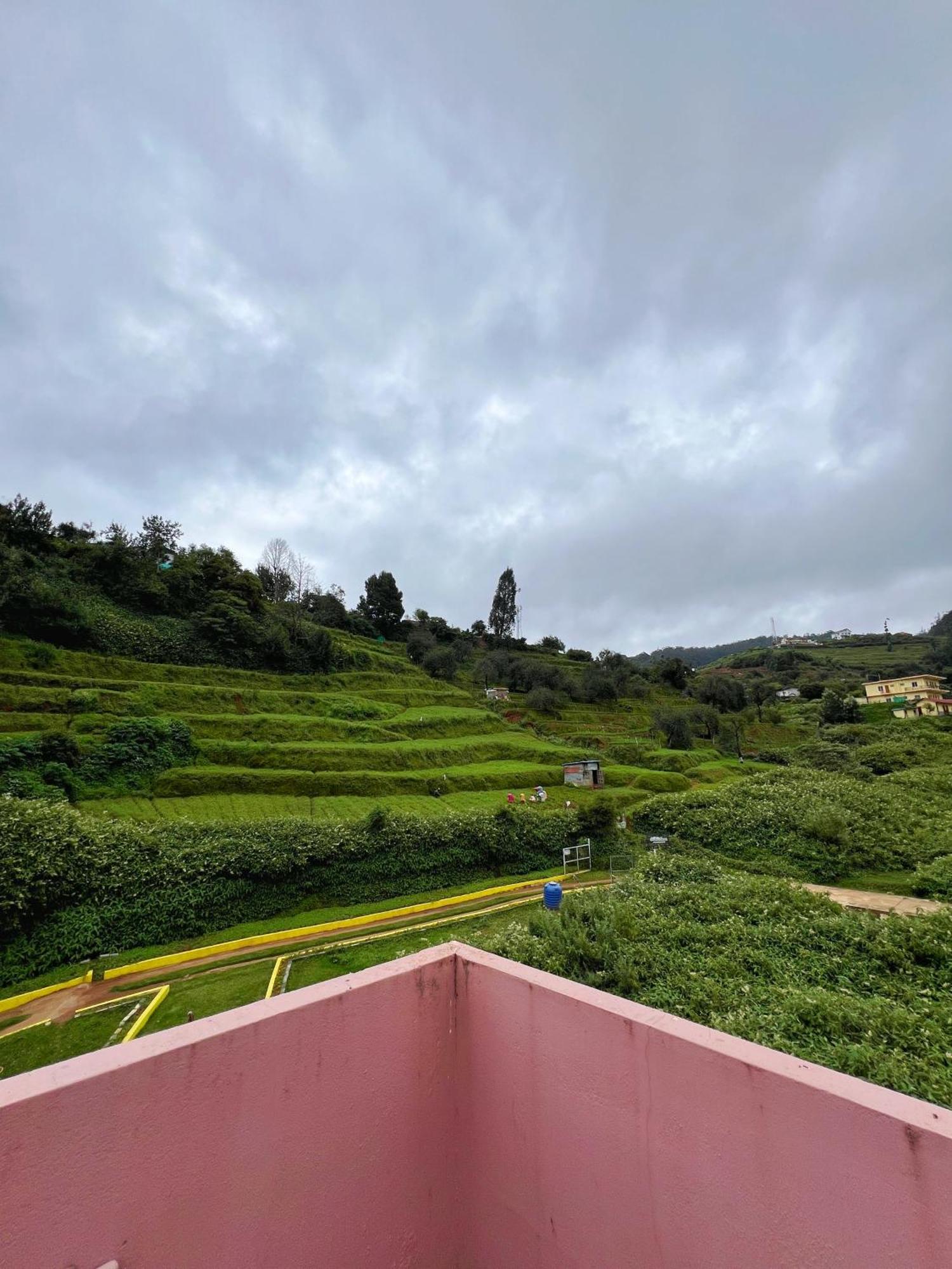 Chill Inn - Families Only Ooty Dış mekan fotoğraf